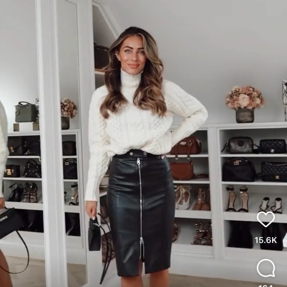 Black leather pencil skirt